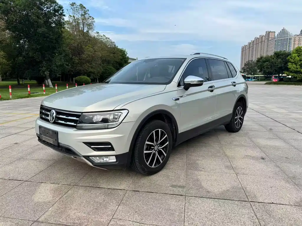 Volkswagen Tiguan L 2020