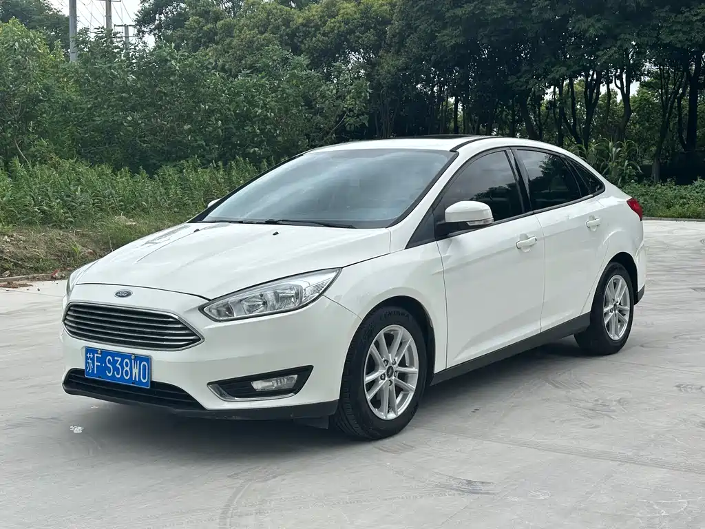Ford Focus 2016 — фото 1