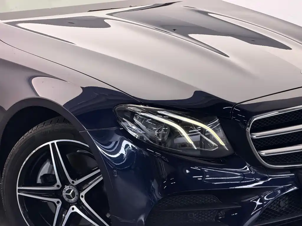 Mercedes-Benz E-Class 2019 — фото 17