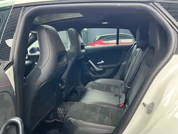 Mercedes-Benz CLA 2022