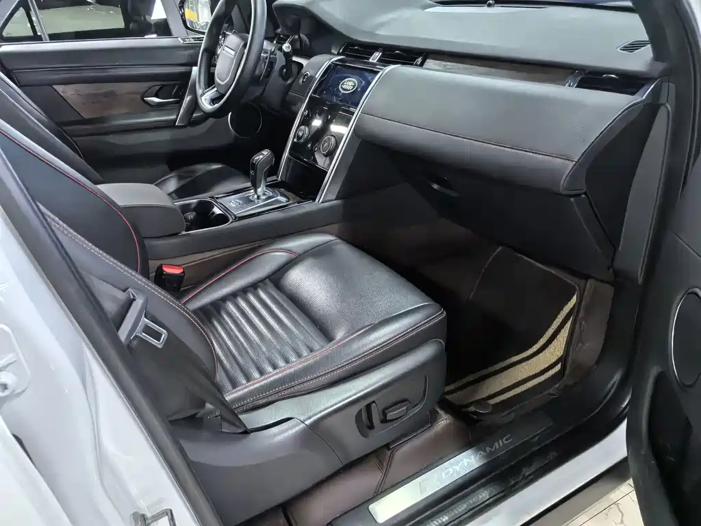Land Rover Discovery Sport 2021 — фото 11