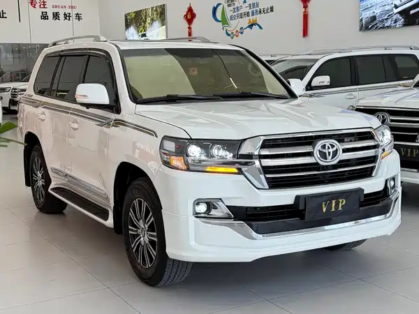Toyota Land Cruiser 2014