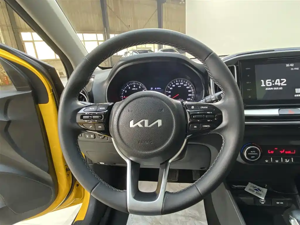 Kia KX1 2022 — фото 10