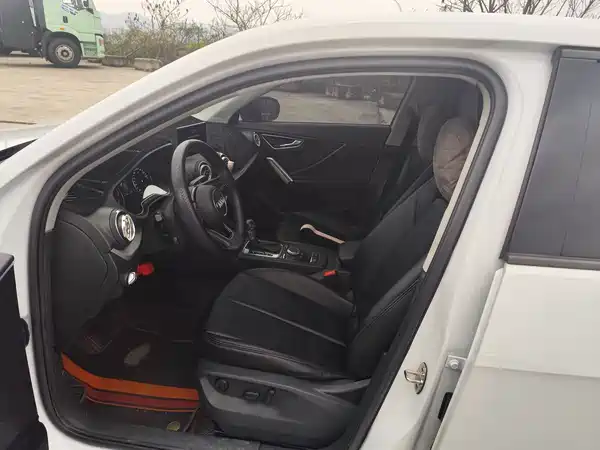 Audi Q2L 2021