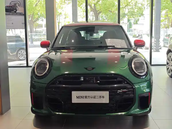 MINI JCW 2025