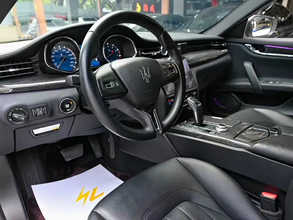 Maserati Quattroporte 2019 — фото 6