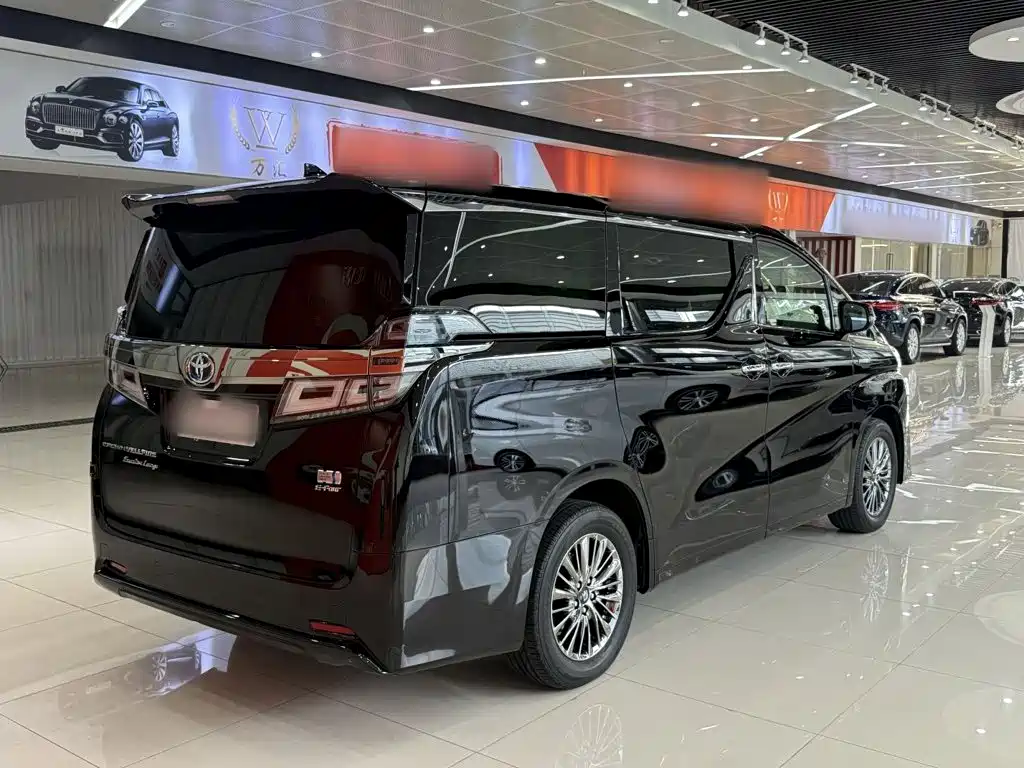 Toyota Vellfire 2021 — фото 12