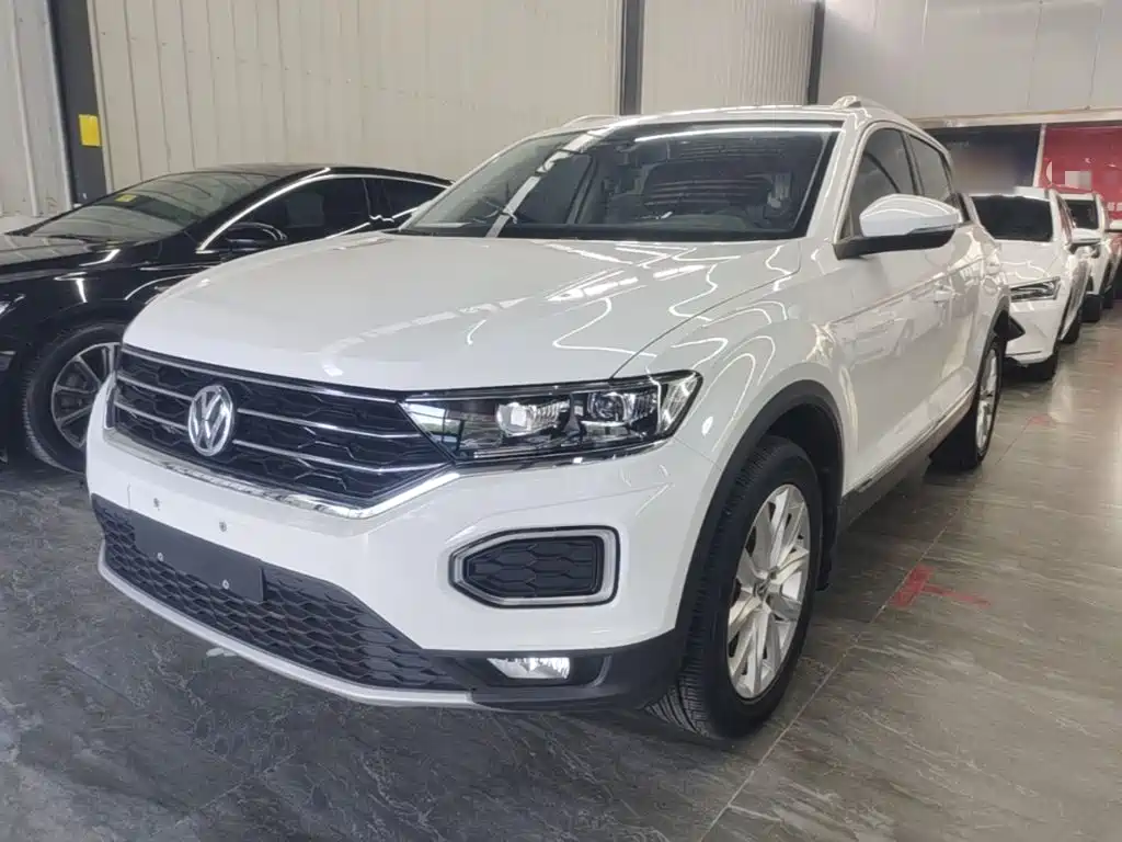Volkswagen T-Roc 2021 — фото 1