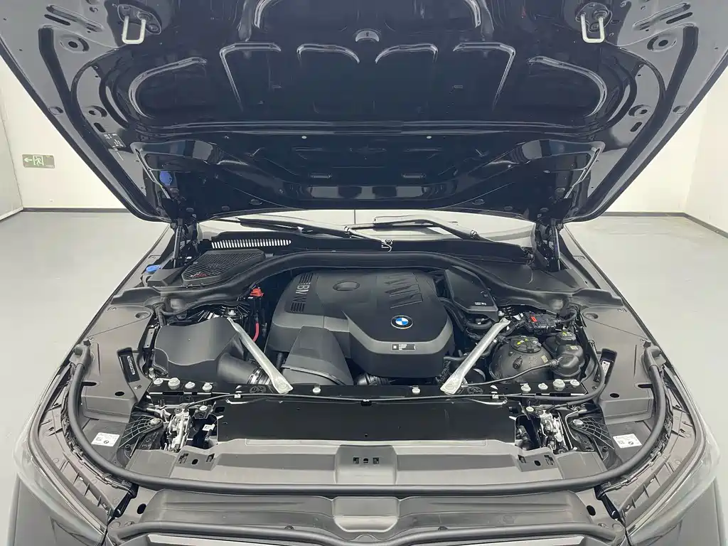 BMW 5 Series 2024
