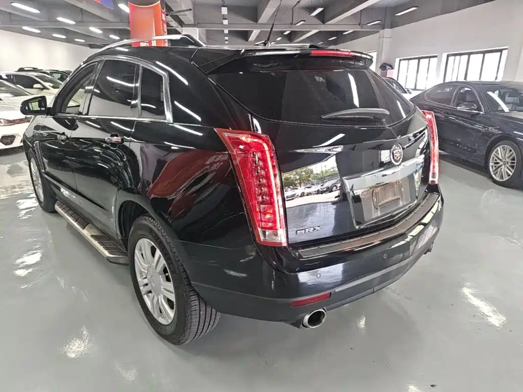 Cadillac SRX 2016 — фото 5