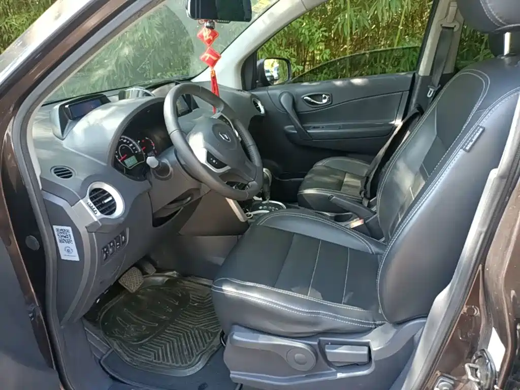 Renault Koleos 2015 — фото 15
