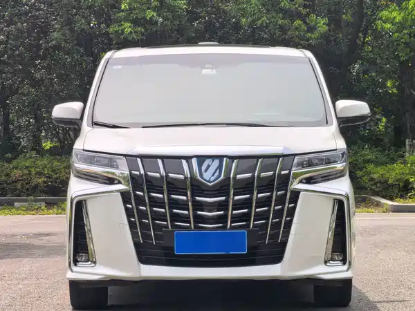 Toyota Alphard 2021