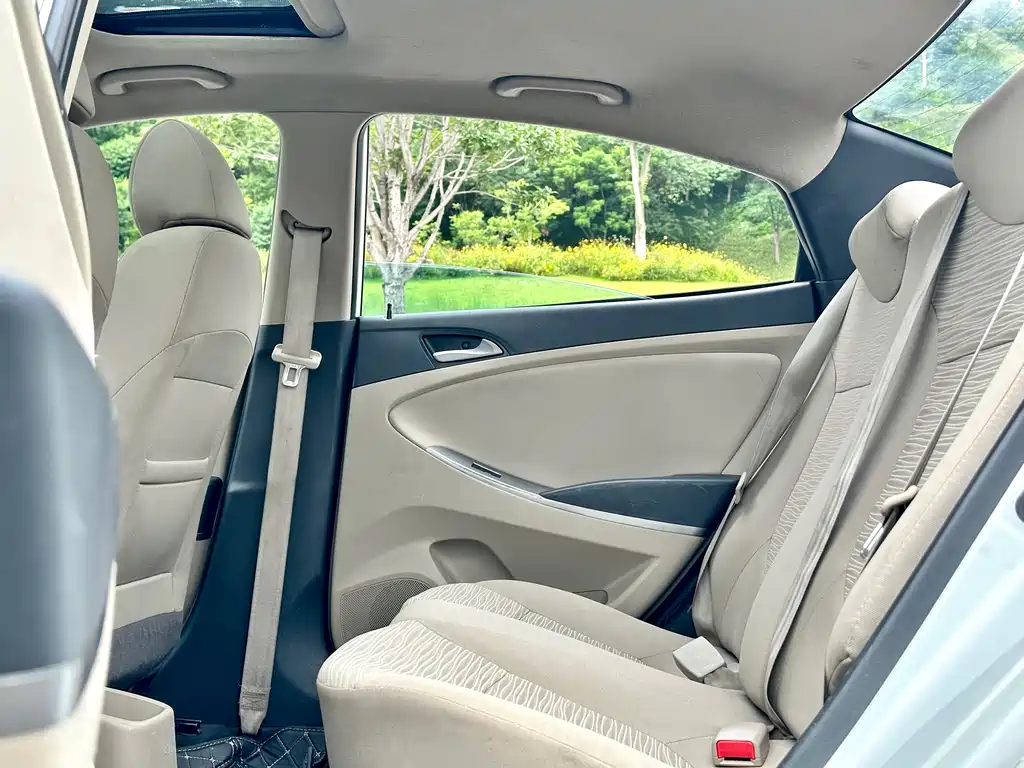 Hyundai Verna 2016 — фото 35