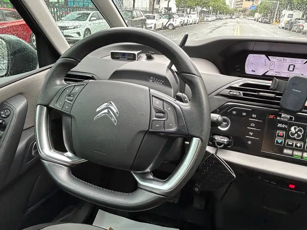 Citroën C4 PICASSO 2017 — фото 21