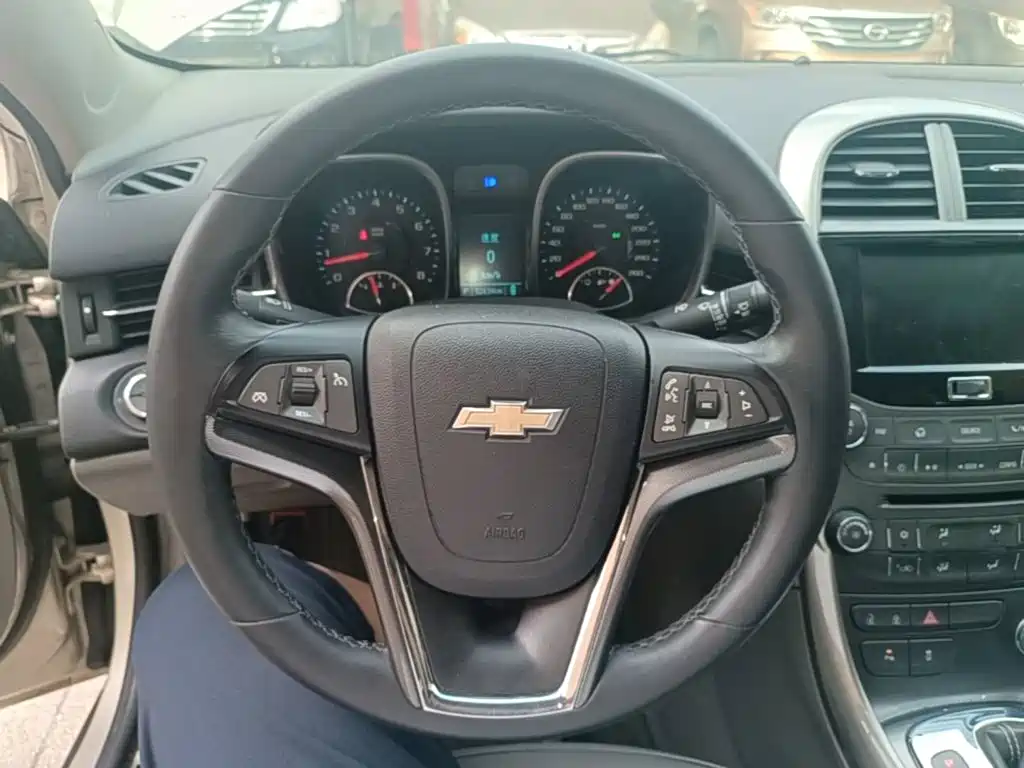 Chevrolet Malibu 2015 — фото 11