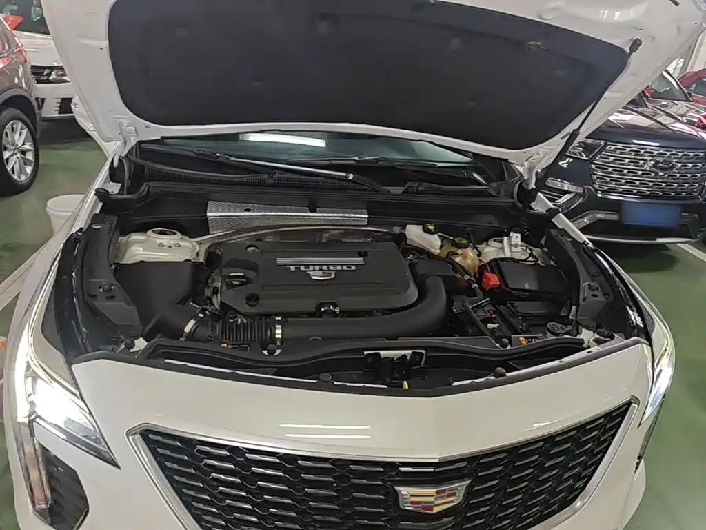 Cadillac XT4 2020 — фото 20