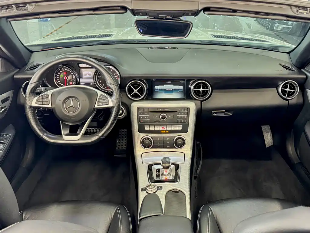 Mercedes-Benz SLC 2018 — фото 6