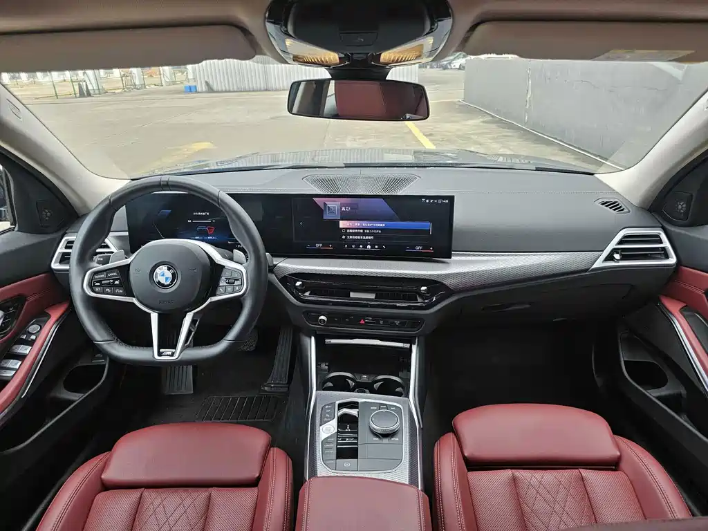 BMW 3 Series 2025 — фото 12