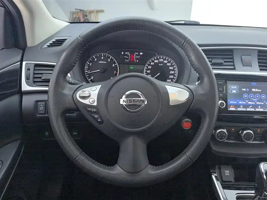 Nissan Sylphy 2018 — фото 15
