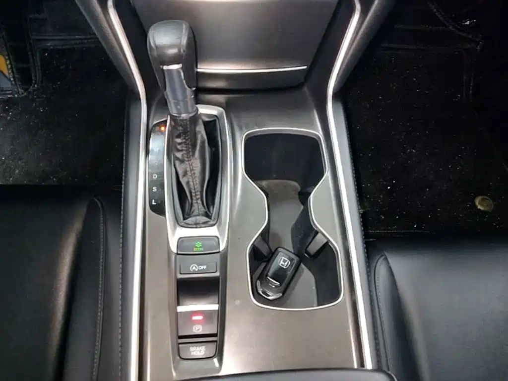 Honda Accord 2021 — фото 14