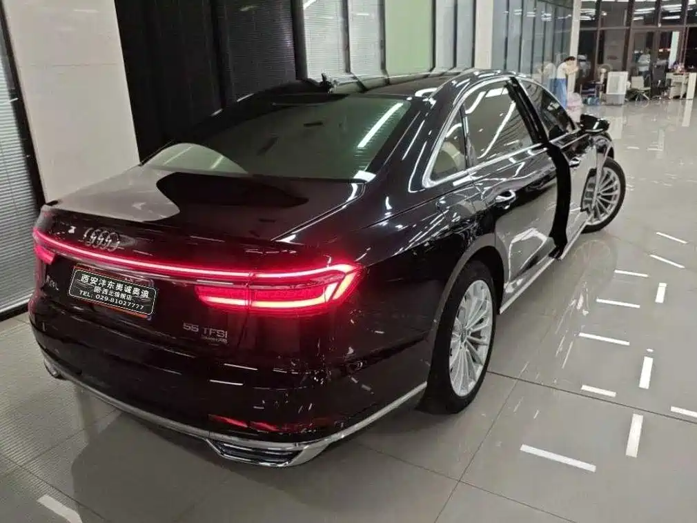Audi A8 2019 — фото 2