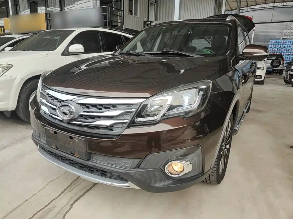 GAC Trumpchi GS5 Super 2016 — фото 2