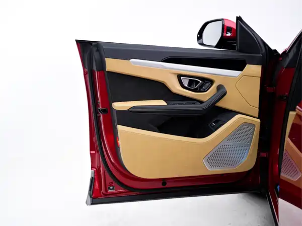 Lamborghini Urus 2021