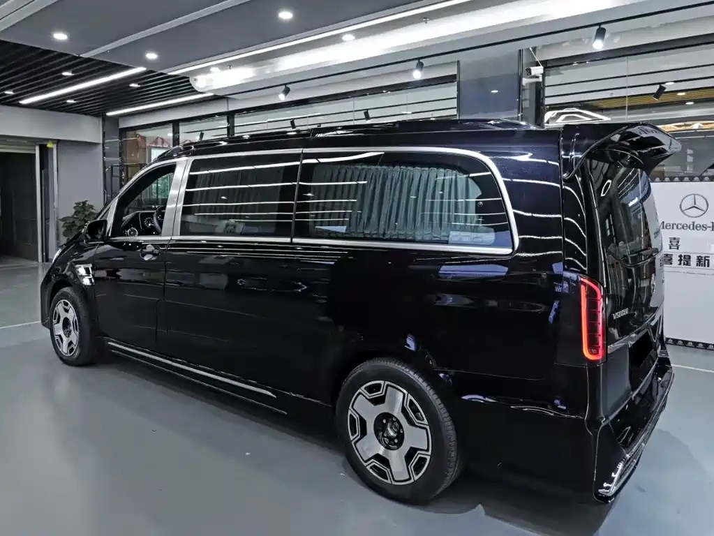 Mercedes-Benz Vito 2022 — фото 18