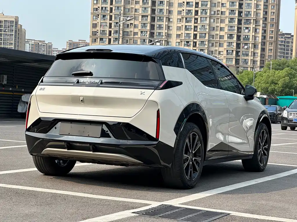 Zeekr X 2024
