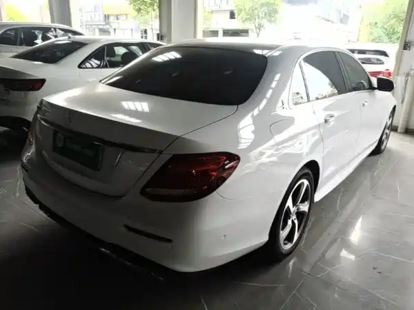 Mercedes-Benz E-Class 2018