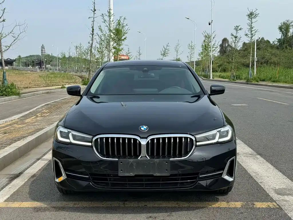 BMW 5 Series 2023