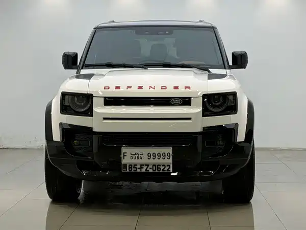 Land Rover Defender 2023
