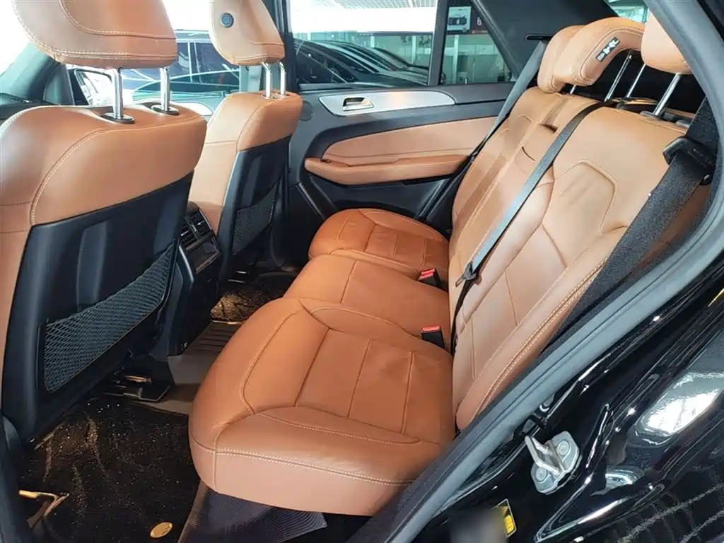 Mercedes-Benz GLE AMG 2018 — фото 17