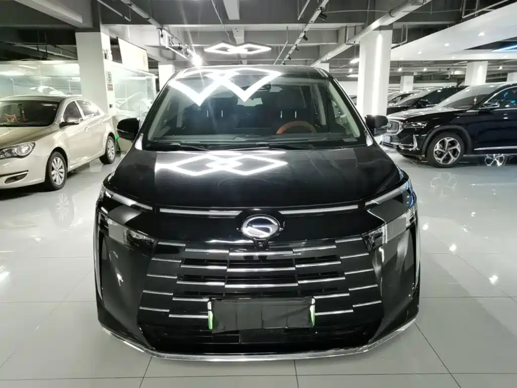 GAC Motor E8 PHEV 2024 — фото 3