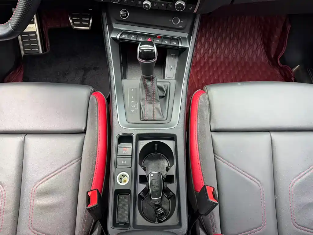 Audi Q3 Sportback 2022 — фото 13