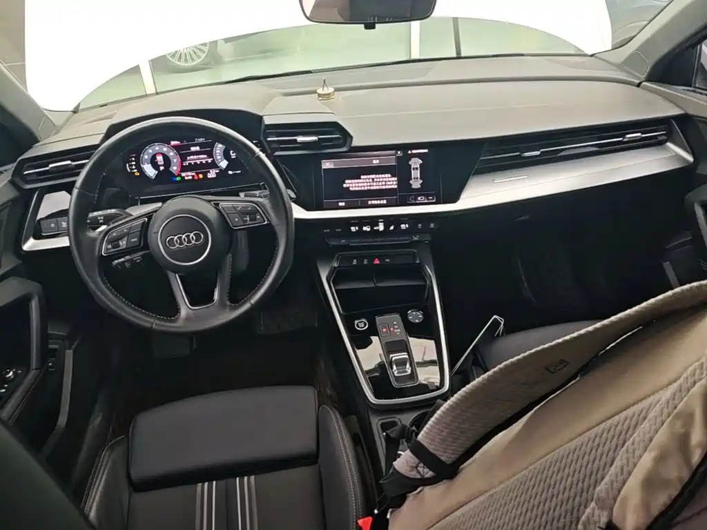 Audi A3 2022 — фото 10