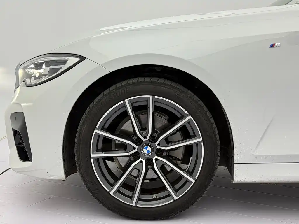 BMW 3 Series 2022 — фото 22
