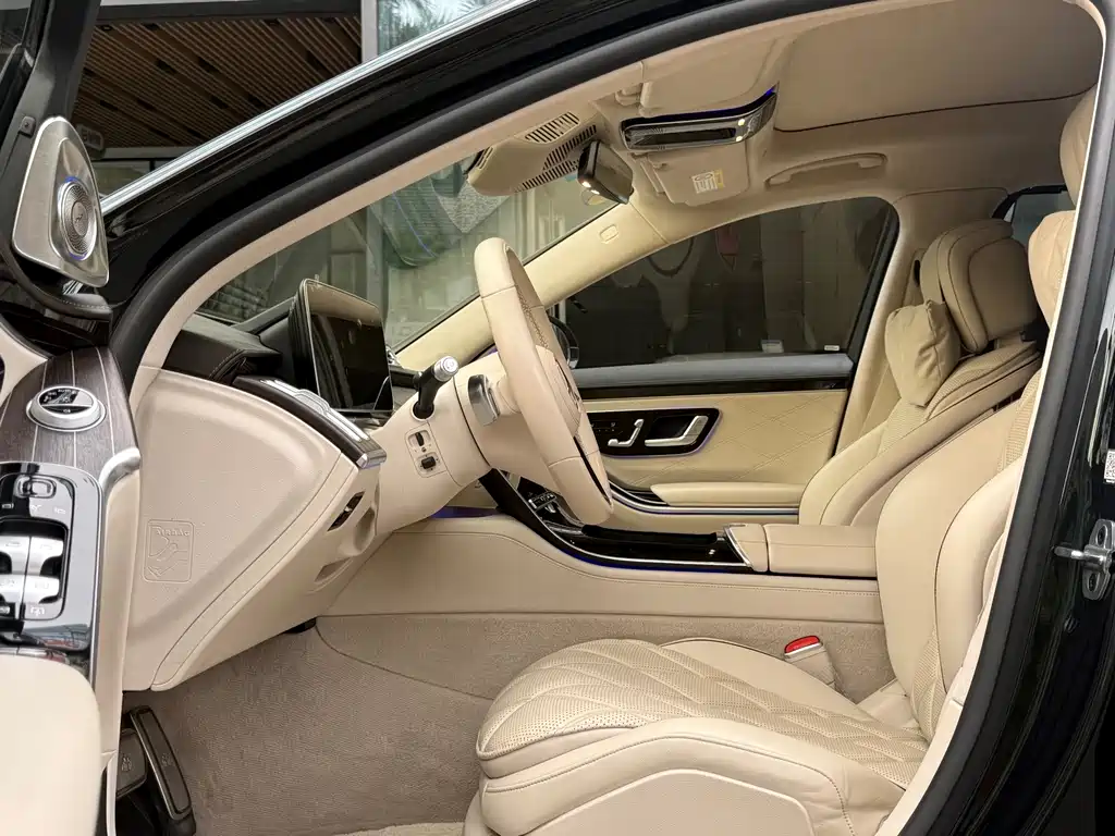Mercedes-Benz Maybach S-Class 2023 — фото 9
