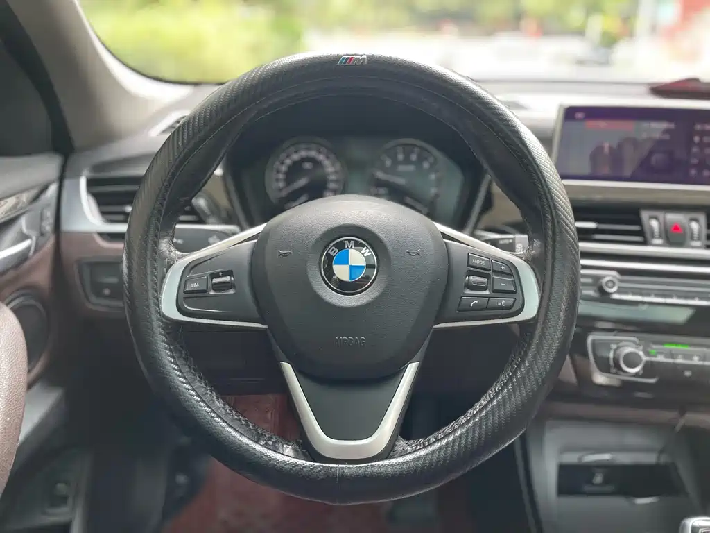 BMW X1 2019 — фото 14