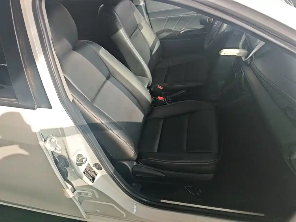 Toyota Yaris L 2019 — фото 25
