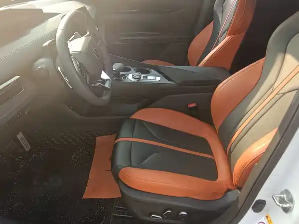 Changan UNI-V 2024