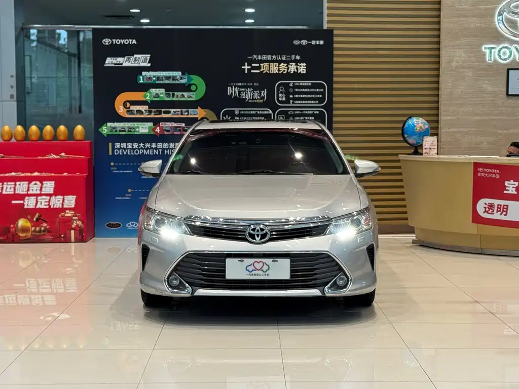 Toyota Camry 2016 — фото 3