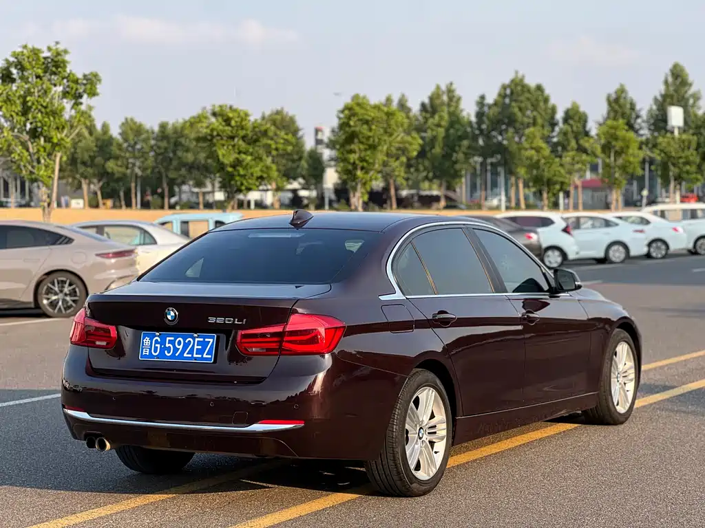 BMW 3 Series 2017