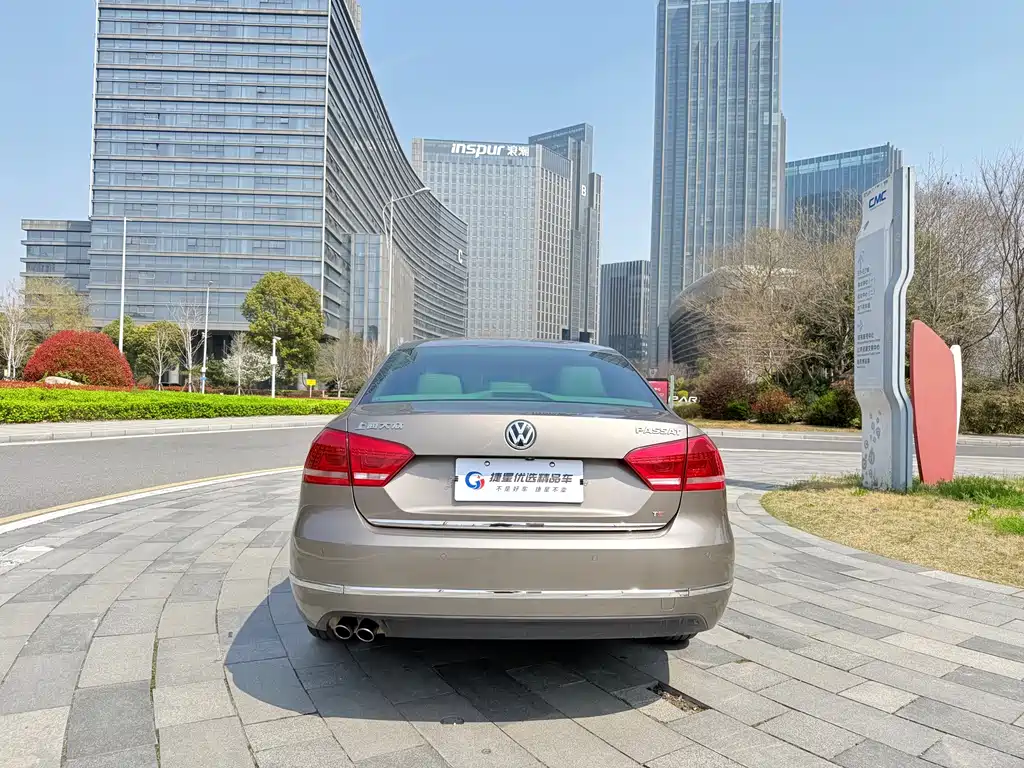 Volkswagen Passat 2015 — фото 7