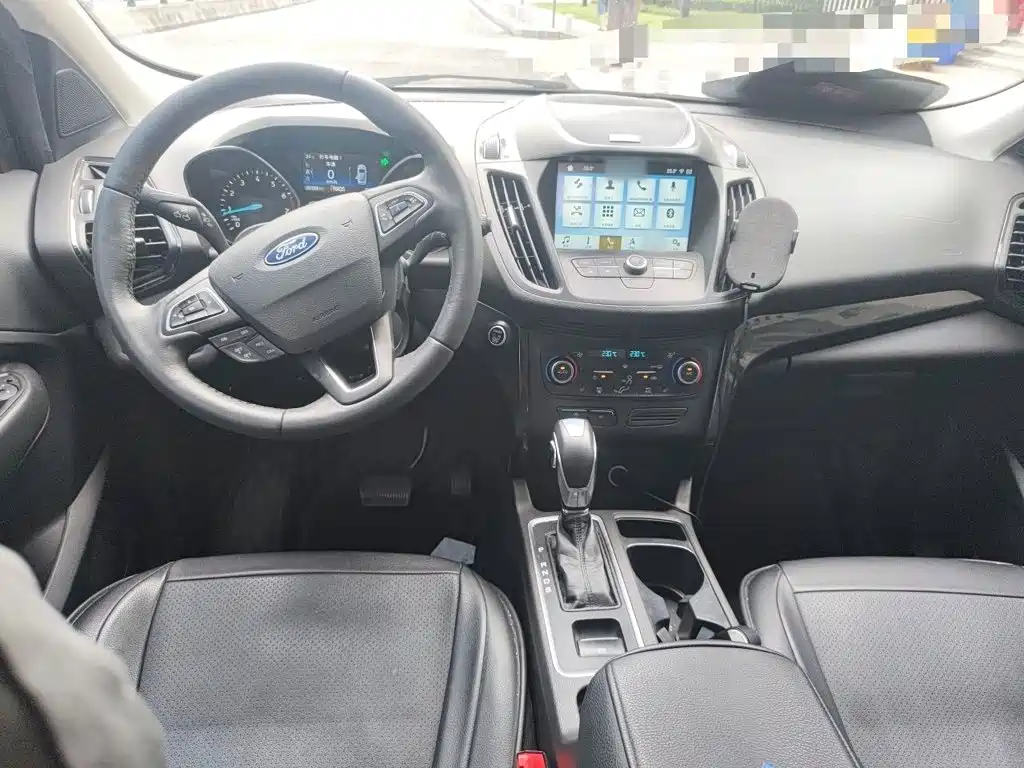 Ford Kuga 2018 — фото 13