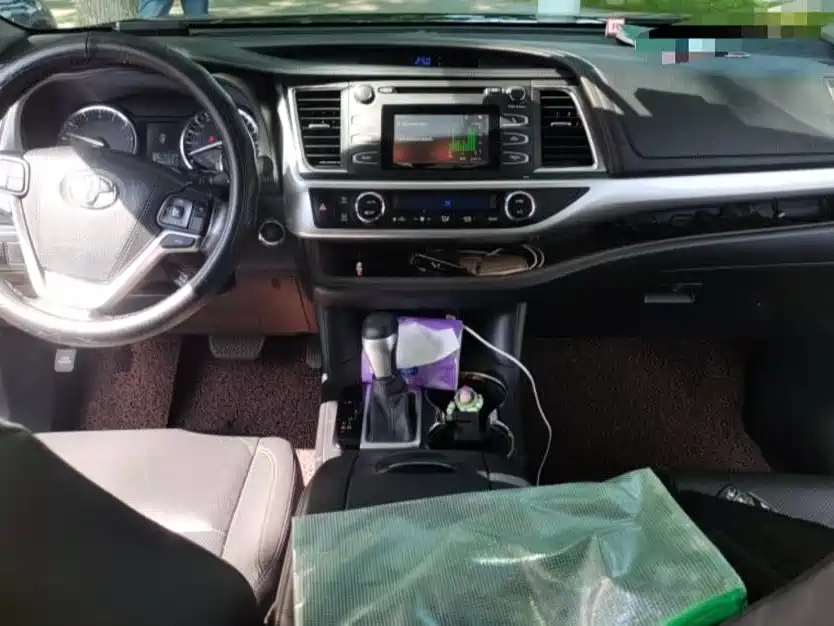 Toyota Highlander 2015 — фото 6