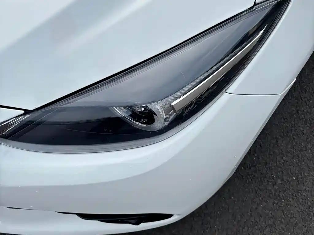 Mazda 3 Axela 2020 — фото 14
