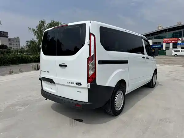 Ford Transit 2023
