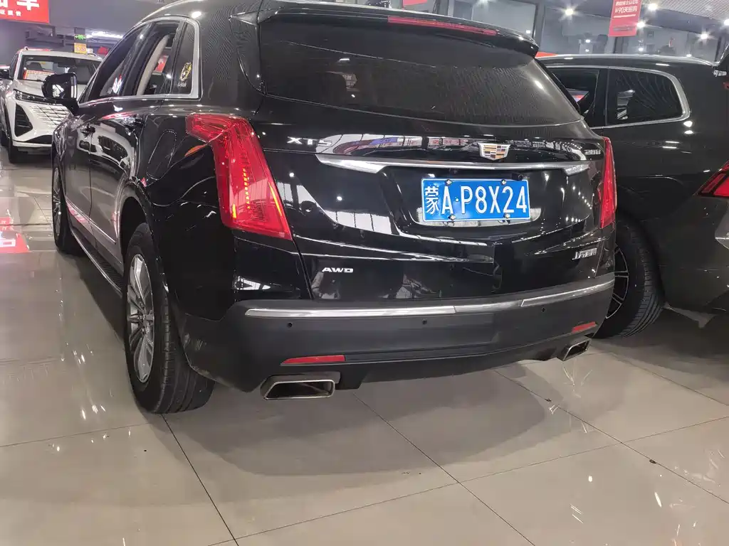 Cadillac XT5 2018 — фото 5