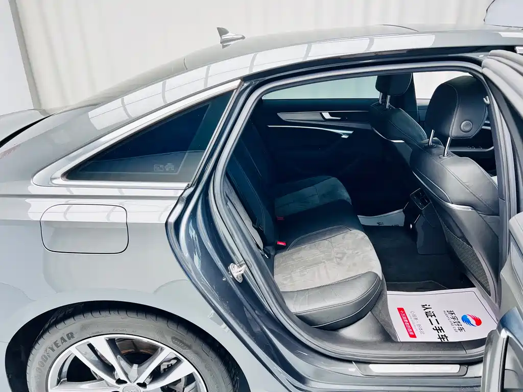 Audi A6L 2020 — фото 25